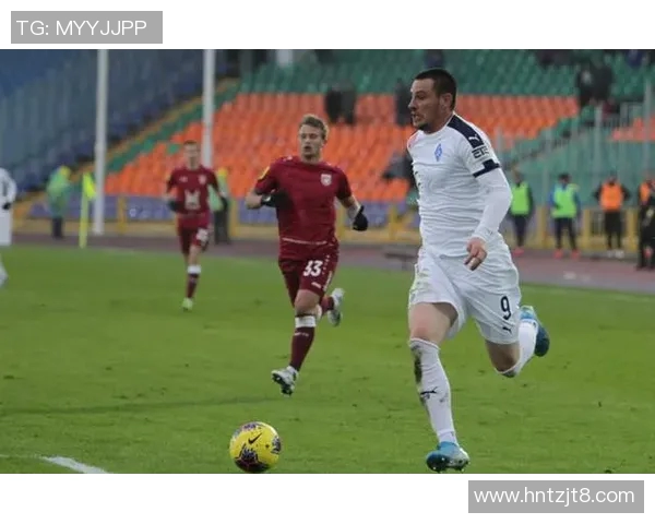 坦波夫斯巴达与苏维埃的激烈对决揭示足球战术的魅力与挑战 坦波夫斯巴达与苏维埃的激烈对决揭示足球战术的魅力与挑战