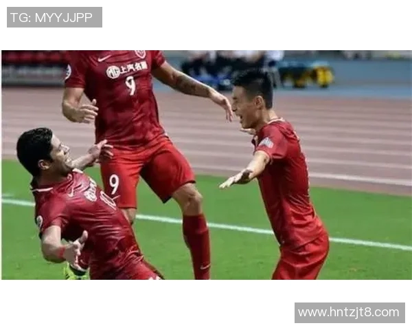 尼卡斯克与布拉迪的激烈对决揭示足球战术与团队协作的重要性